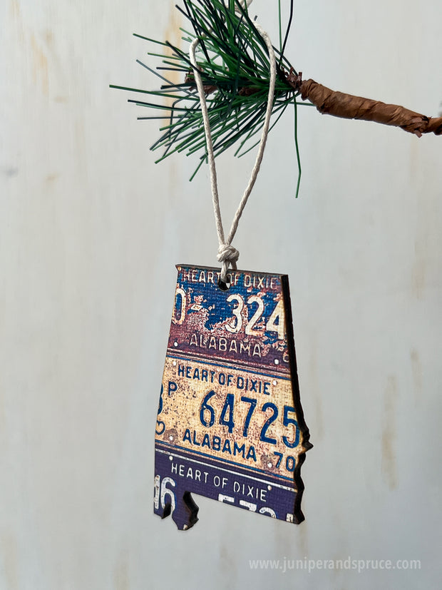 Alabama Vintage License Plate Ornament Magnet