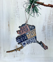 Alaska Vintage License Plate Ornament Magnet