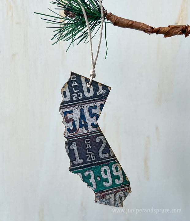 California Vintage License Plate Ornament Magnet