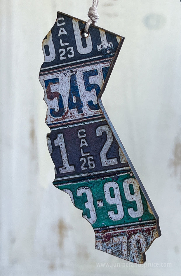 California Vintage License Plate Ornament Magnet