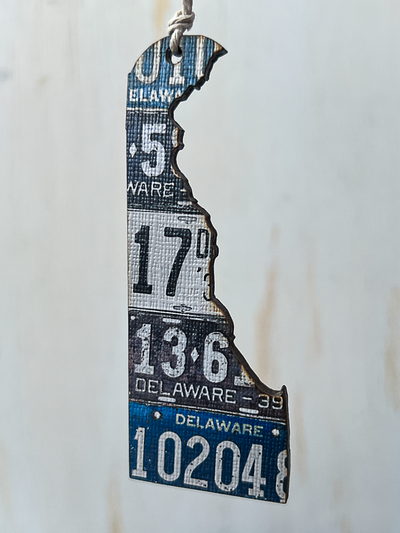 Delaware Vintage License Plate Ornament Magnet