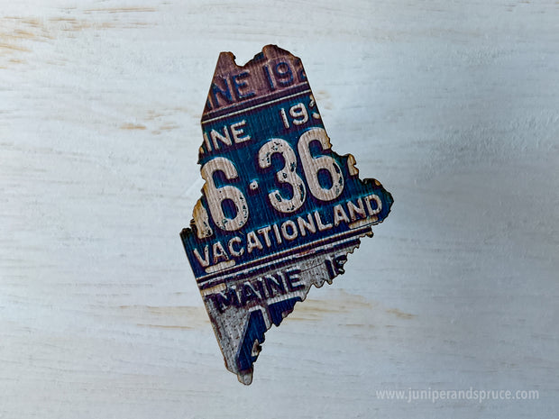 Maine Vintage License Plate Ornament Magnet
