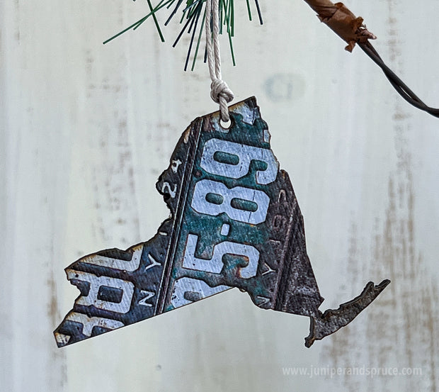 New York Vintage License Plate Ornament Magnet