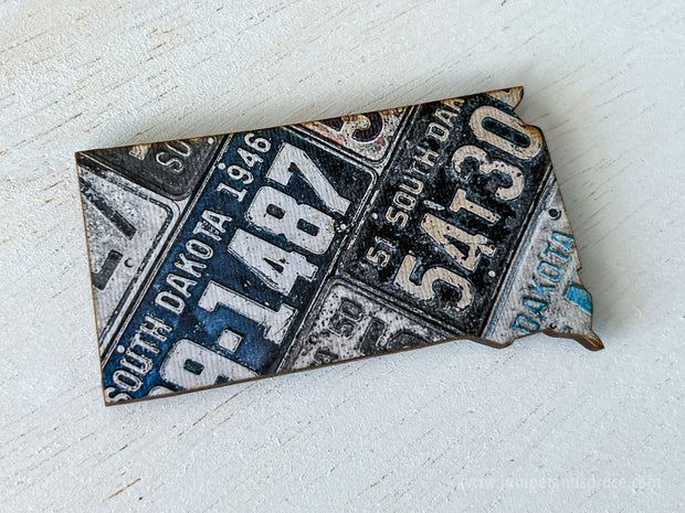 South Dakota Vintage License Plate Ornament Magnet