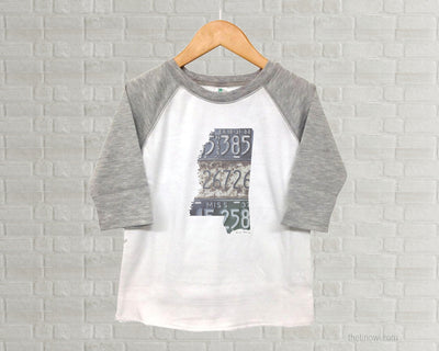 Mississippi Youth Raglan T-Shirt - Vintage License Plate Art